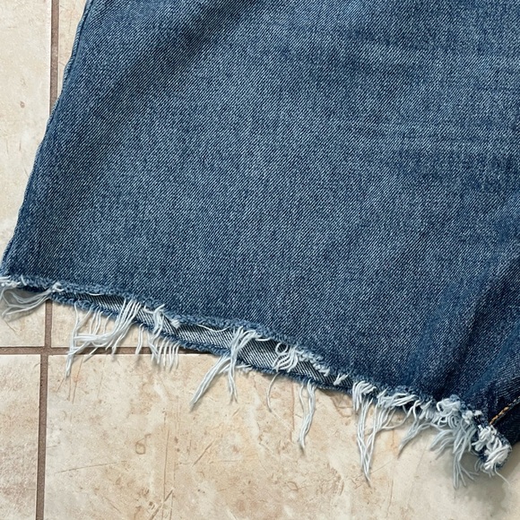 Levi's Women's Blue Denim High Waisted Mom Shorts - Picture 5 of 12